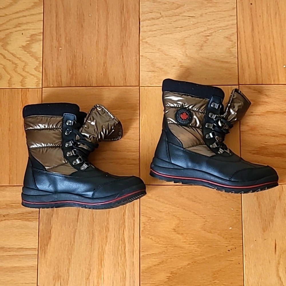 Cougar Women Snow Boots size 9